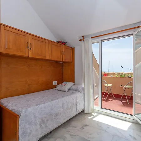 Marina Beach - In Free Wifi Holiday home